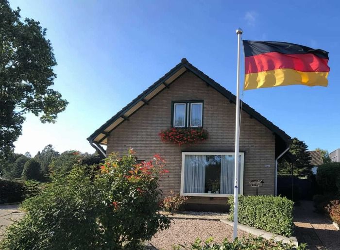 8 Meter Aluminium Zylindrischer Fahnenmast Ø90 mm